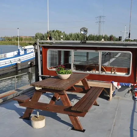 Ubytování v soukromí Private On Houseboat *