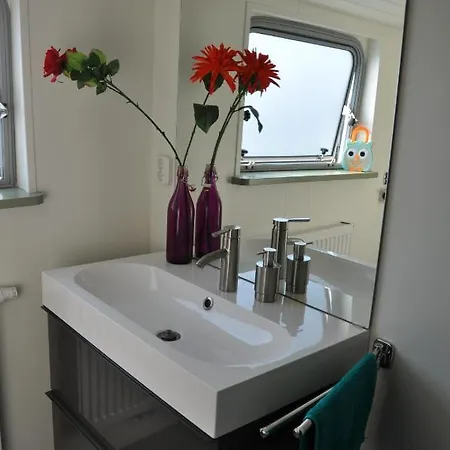 Private On Houseboat Rum i privatbostad